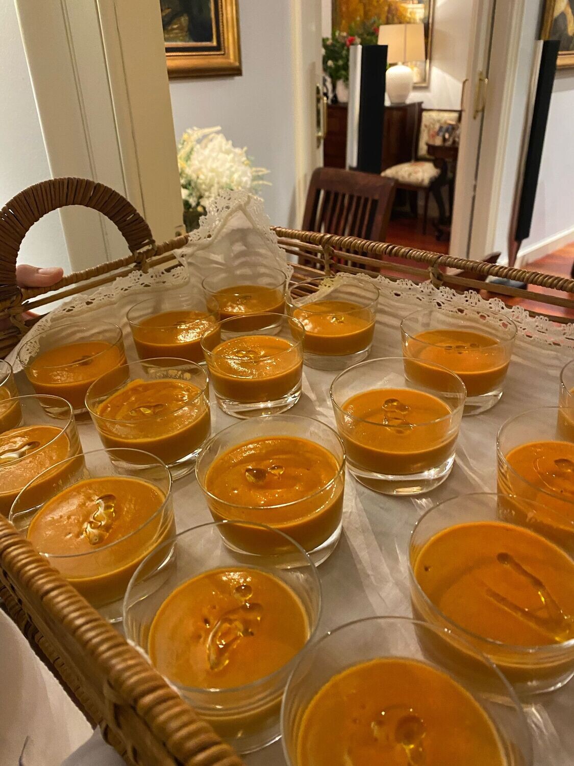 Crema de tomate y albahaca ( 1L )