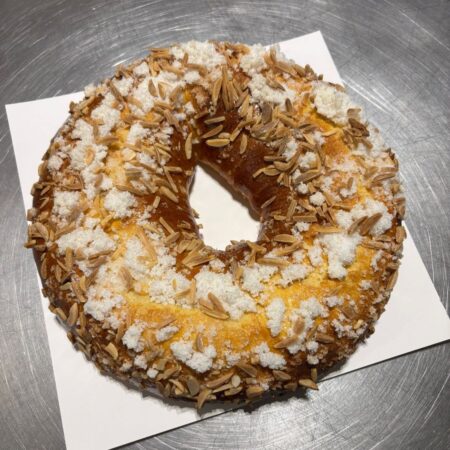Roscón de Reyes (600 gr)- Disponible hasta el 31 de enero.