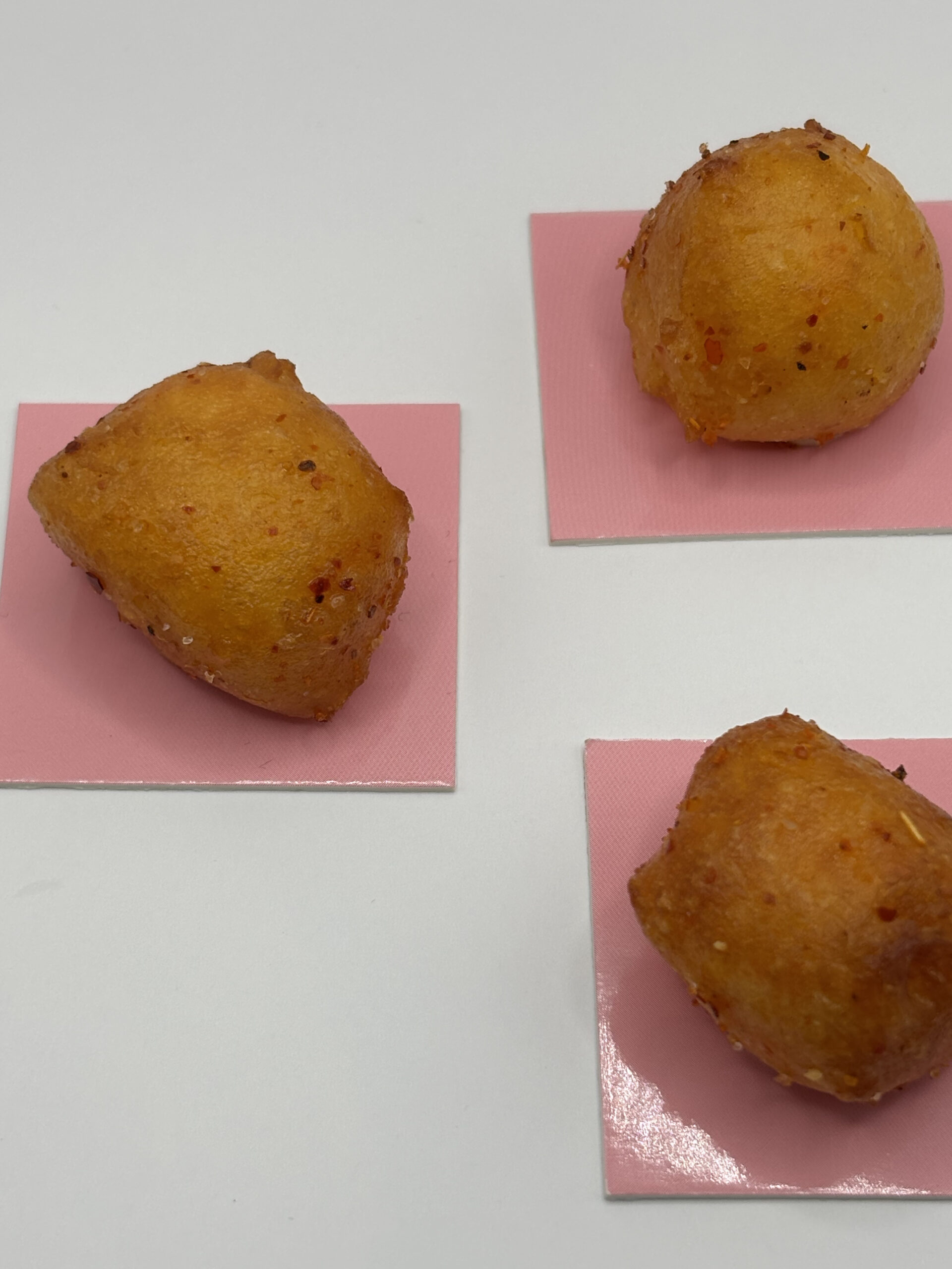 Buñuelos de crème fraîche y huevas de trucha - Imagen 6