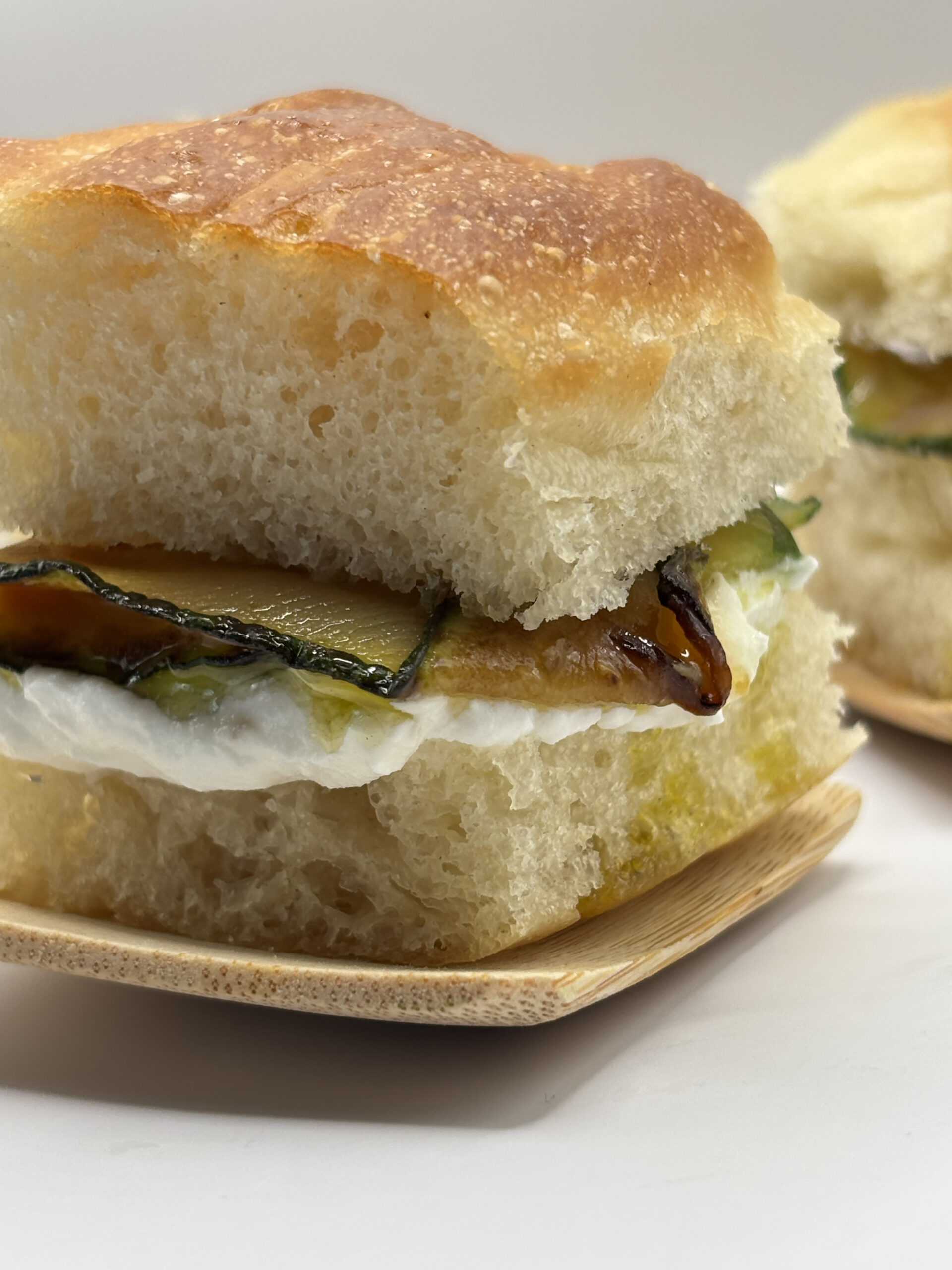 Mini focaccias de calabacín y queso ricotta. - Imagen 4