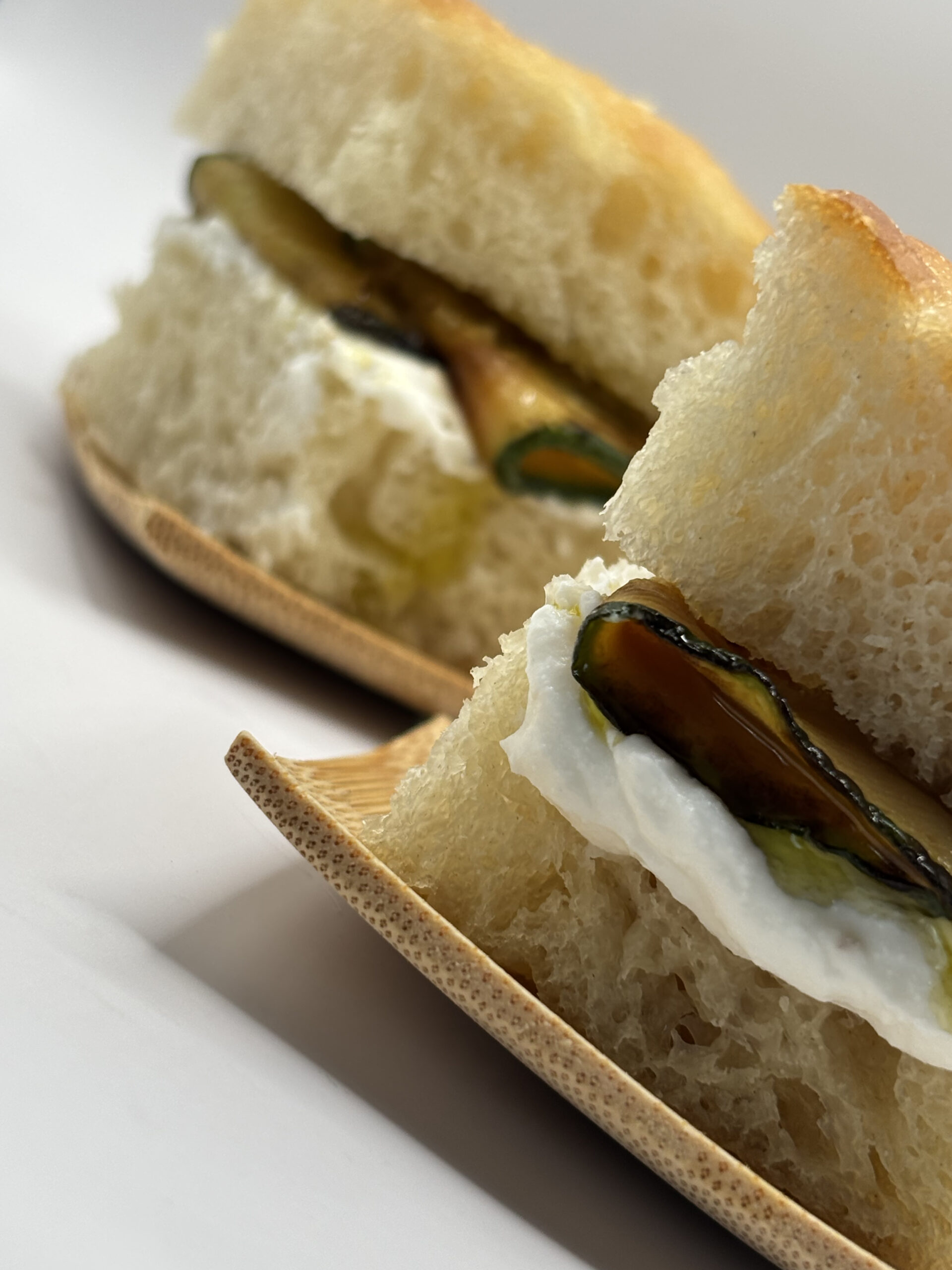 Mini focaccias de calabacín y queso ricotta. - Imagen 3