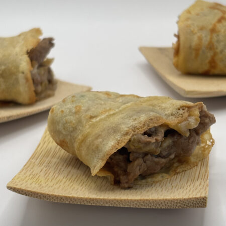 Mi crepes de pato con su salsa