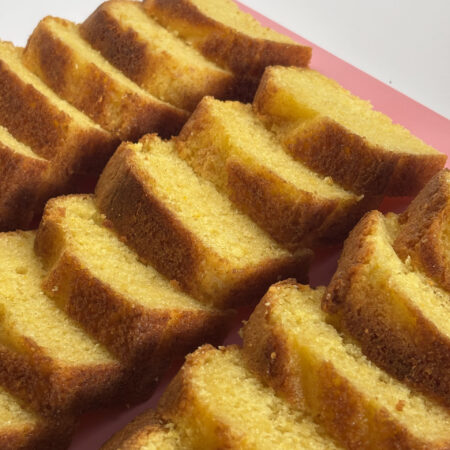 Bizcocho de yogur y AOVE (porcionado o entero)